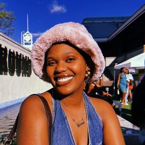 Meet your Posher, Gabrielle